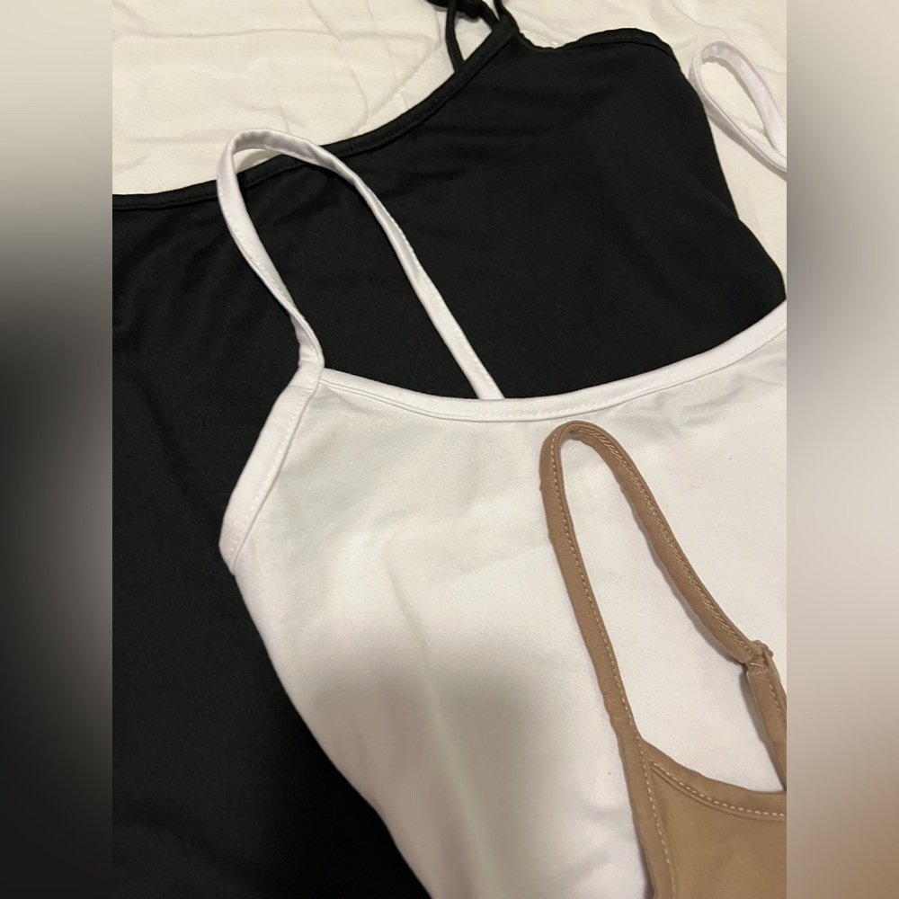 Tank top bundle - Picture 3 of 3